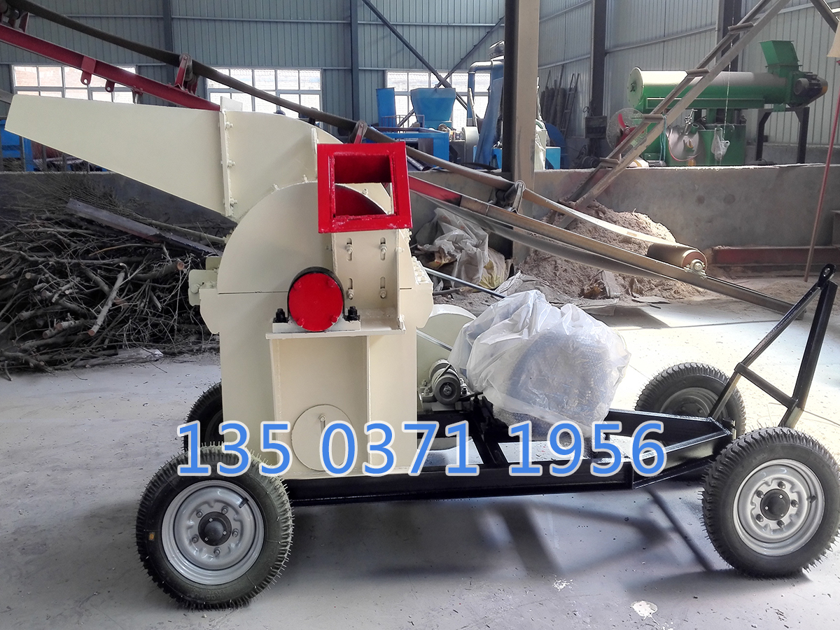 1500型木材粉碎機(jī)視頻